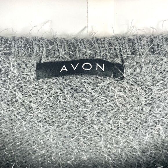 𝅺avon Grey Eyelash Knit Snowflake Sequin Appliqué Crewneck Sweater Size M - Picture 6 of 7